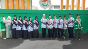 Upacara Memperingati Hari Guru Nasional 2024 di SMP Leaders Khalid bin Walid