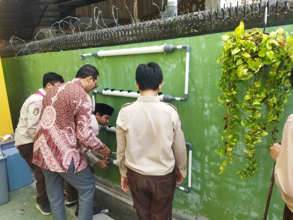 SMP Leaderss Khalid bin Walid – P5 “Gaya Hidup Berkelanjutan” 